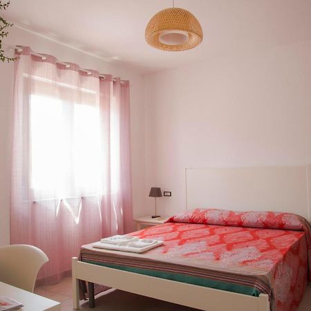 B&B Agata E Gli Altri Tortolì Εξωτερικό φωτογραφία