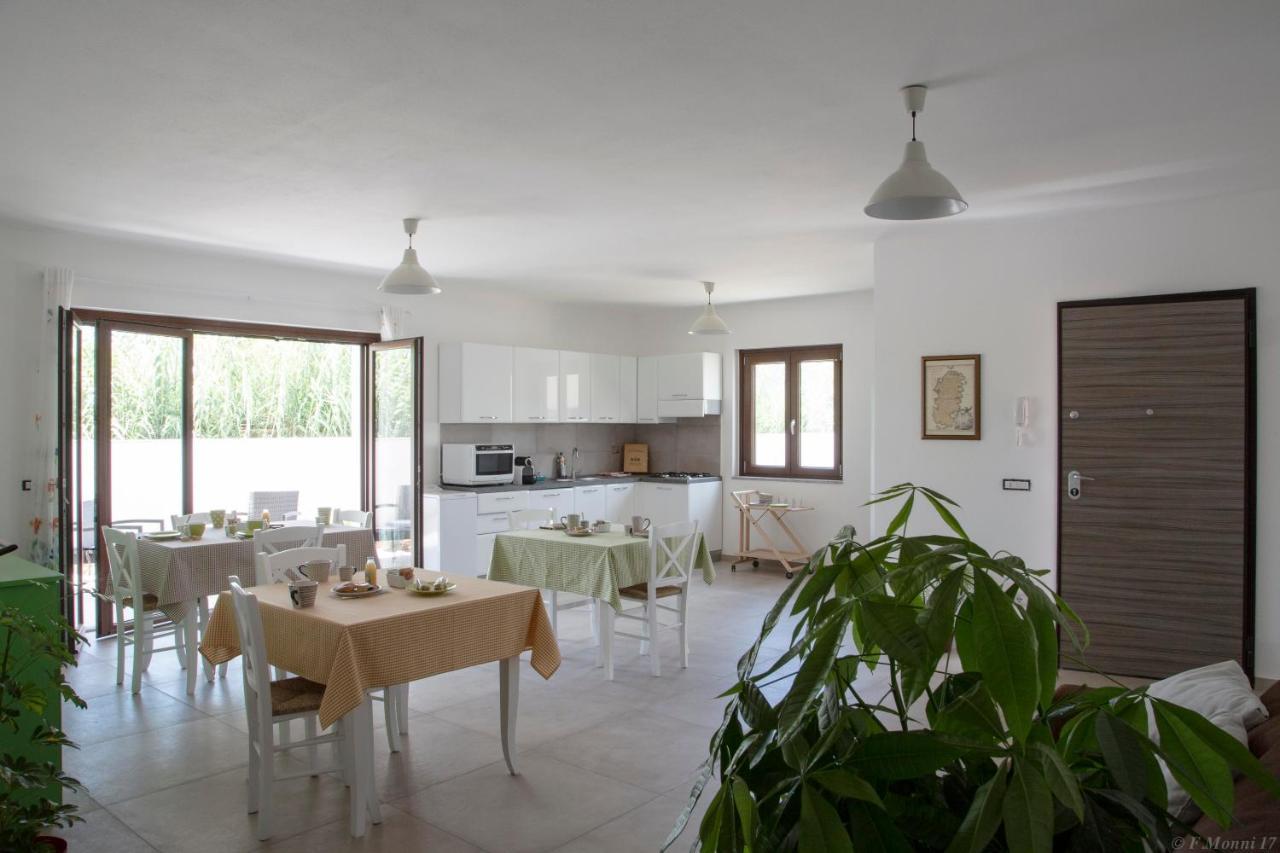 B&B Agata E Gli Altri Tortolì Εξωτερικό φωτογραφία